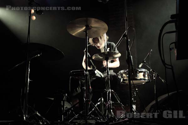 JAMES BLAKE - 2011-04-25 - PARIS - La Maroquinerie - 